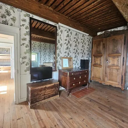 Maison Familiale De Charme Dans Le Valromey * Belmont-Luthezieu